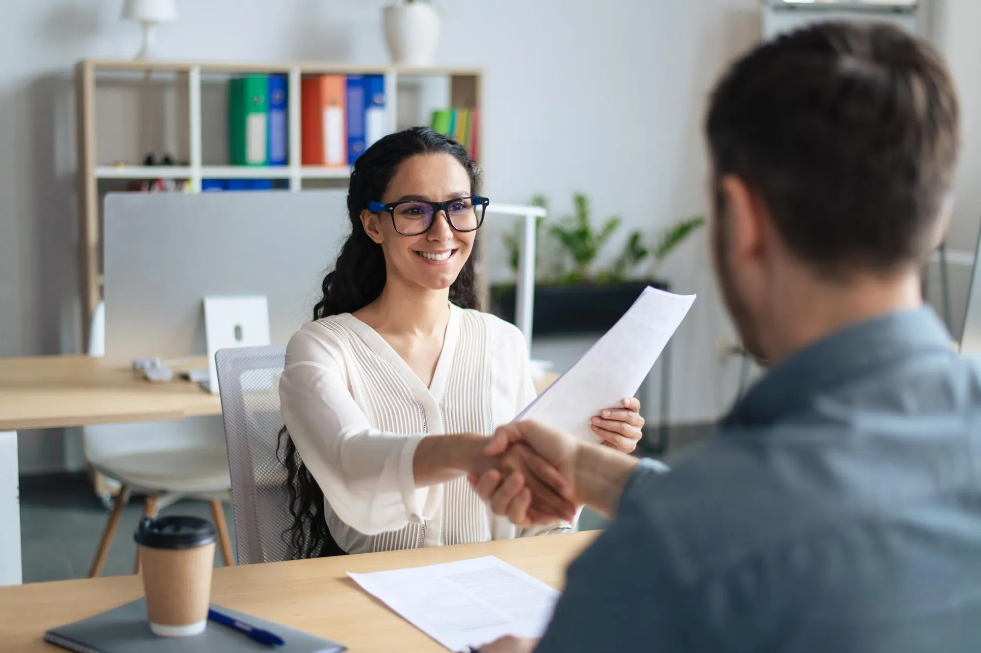 Consejos para buscar empleo en anuncios clasificados en España