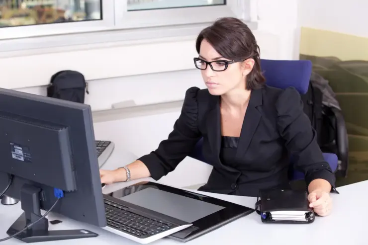 Se busca recepcionista